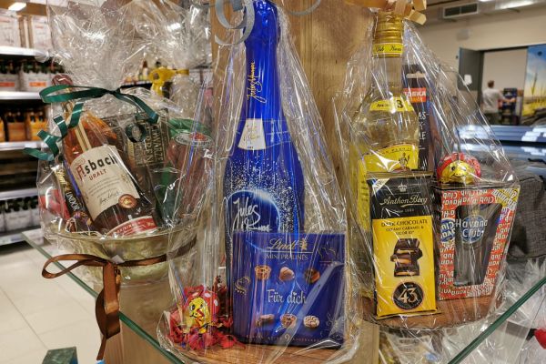 EDEKA Susanne Krüger e.K. in Binz OT Prora - Präsentkorb 